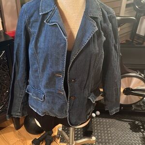 Flattering blazer Jean jacket